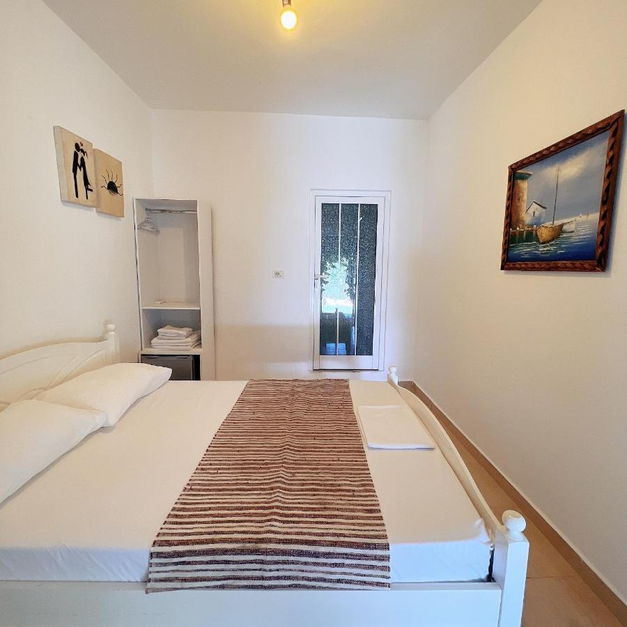 Garden Villa Naza Piqeras Экстерьер фото
