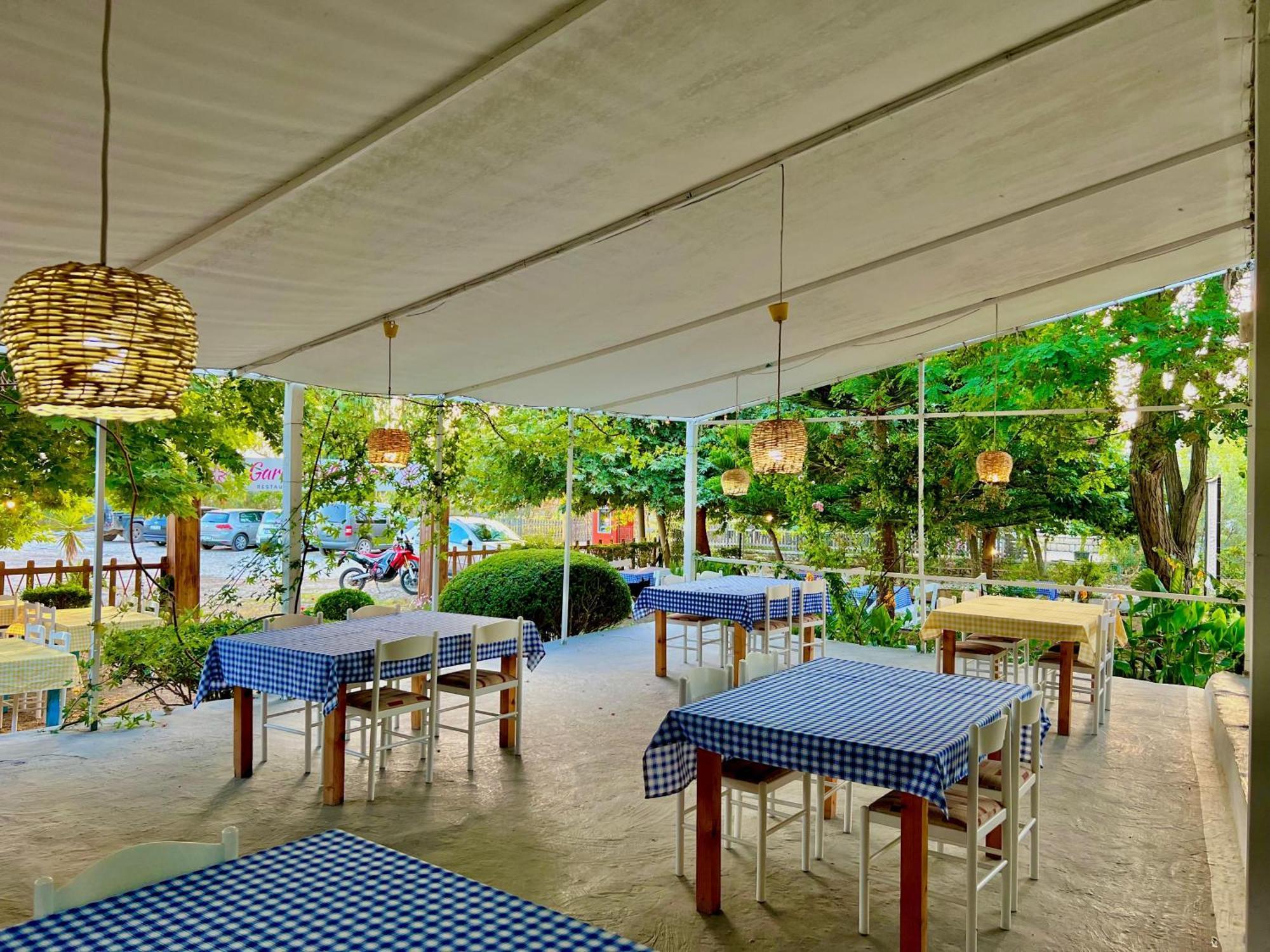 Garden Villa Naza Piqeras Экстерьер фото