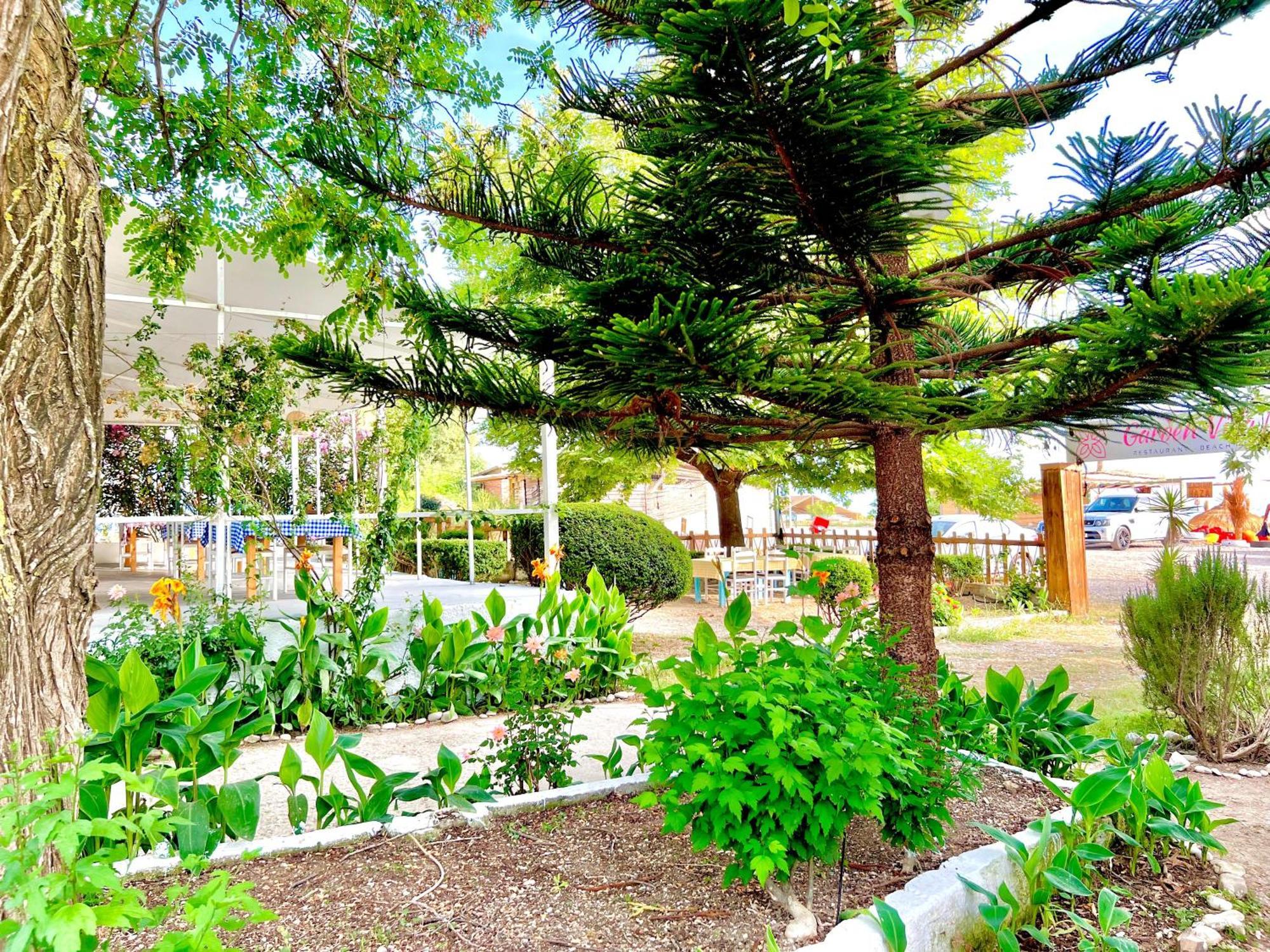 Garden Villa Naza Piqeras Экстерьер фото